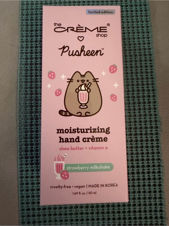 The Creme Shop Other - Pusheen Strawberry Milkshake Moisturizing Hand Crème - Limited Edition